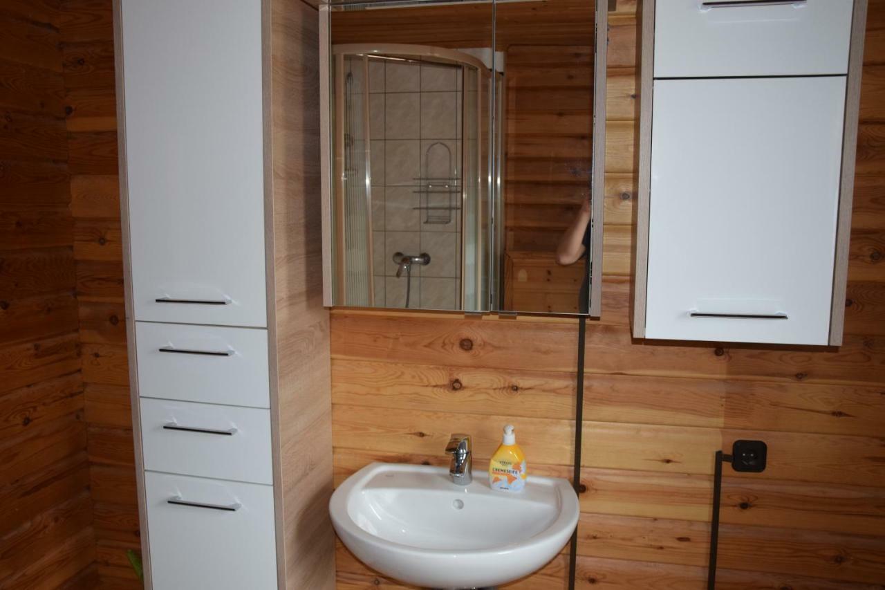 Fuenfeichener Weg 16 Daire Eisenhüttenstadt Dış mekan fotoğraf