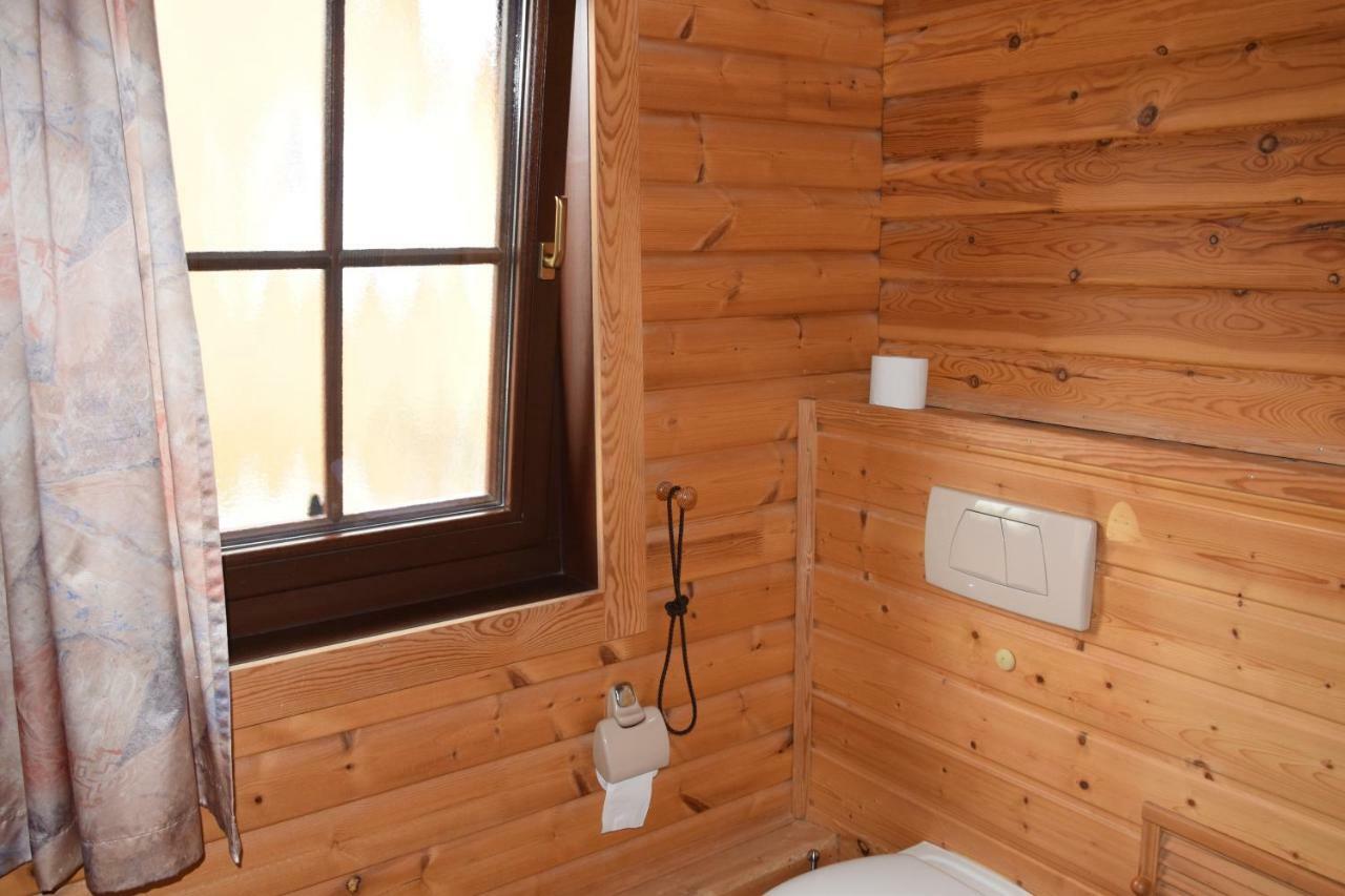 Fuenfeichener Weg 16 Daire Eisenhüttenstadt Dış mekan fotoğraf